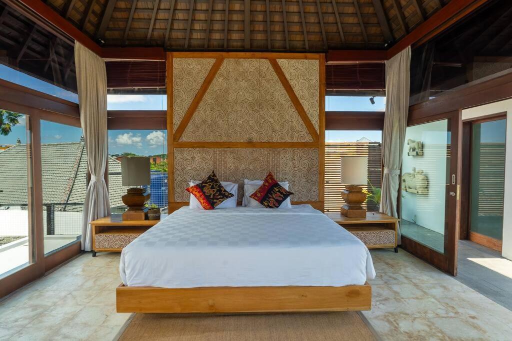 Ocean Breeze -4br In Villa Canggu
