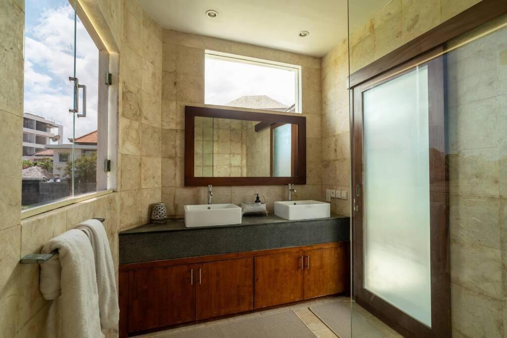 Ocean Breeze -4br In Villa